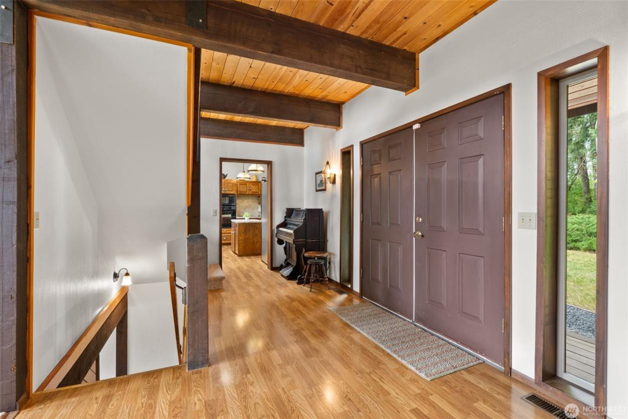 78-Acre Estate with Mountain Views & Orchard - photo 5