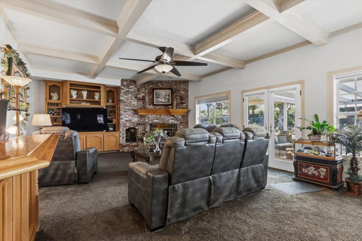 Historic 10-Acre custom Equestrian Estate & Vineyard - photo 22