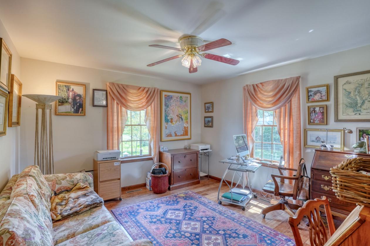 Turnkey Equestrian Estate on 10.9 Acres - photo 29