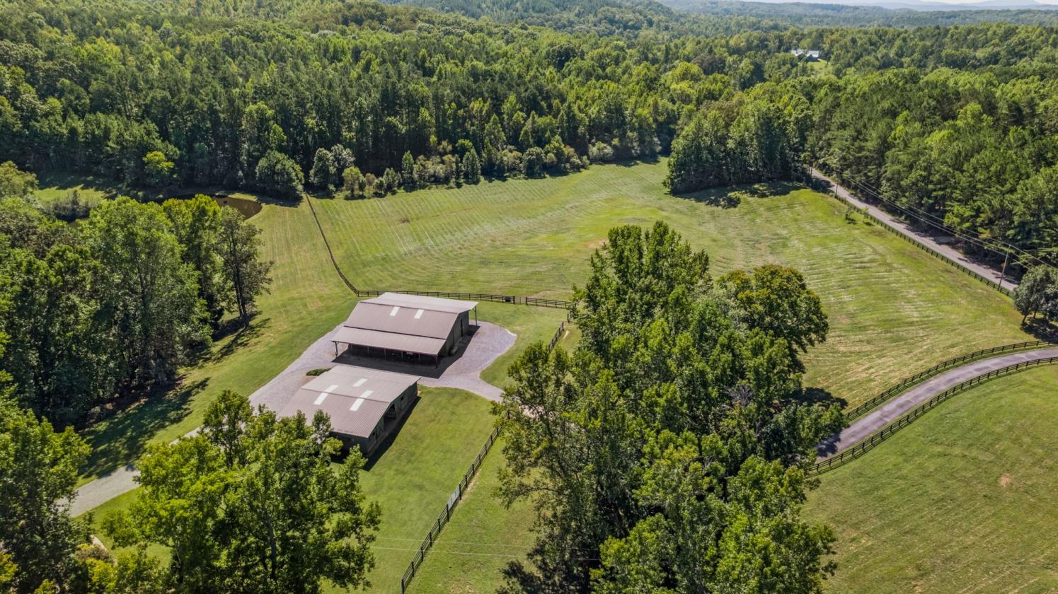 Equestrian Country Estate/ Private Lake/ 53 acres - photo 28