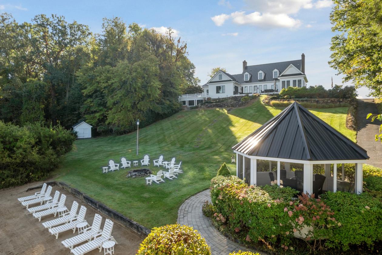 Beautiful equestrian estate on private all sports - photo 25