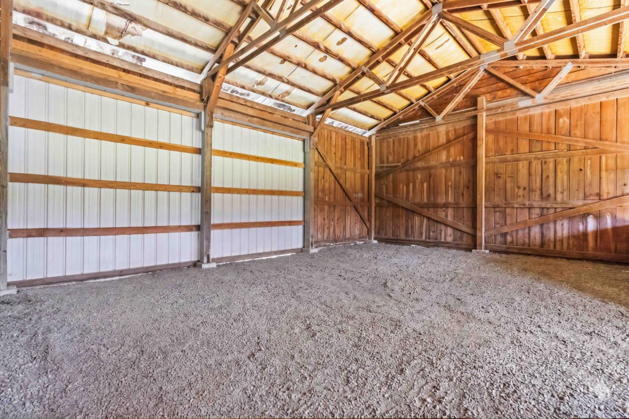 15 Beautiful Equestrian Acres backing Timberland - photo 25