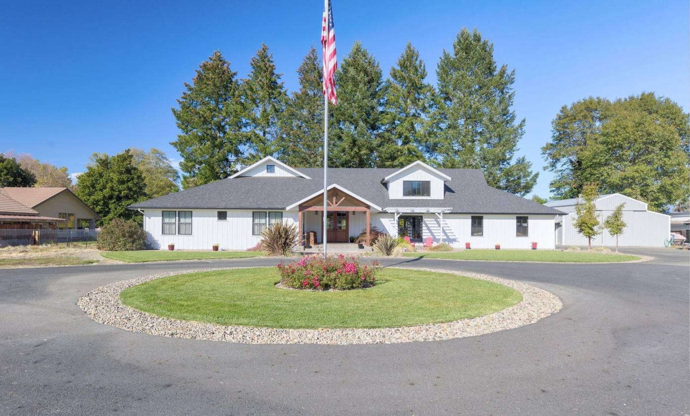 Horse Property for sale.