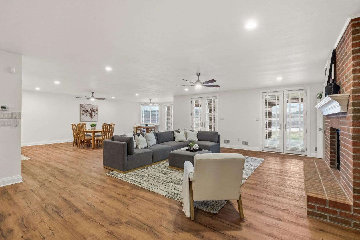 Private 31+ Acre Estate perfect for Horse Lovers - photo 28
