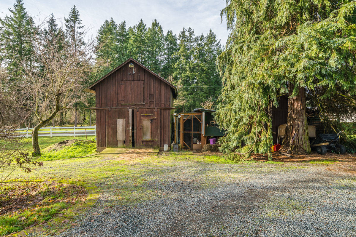 Lakefront Equestrian Dream Realized Duncan, Cowichan Valley County