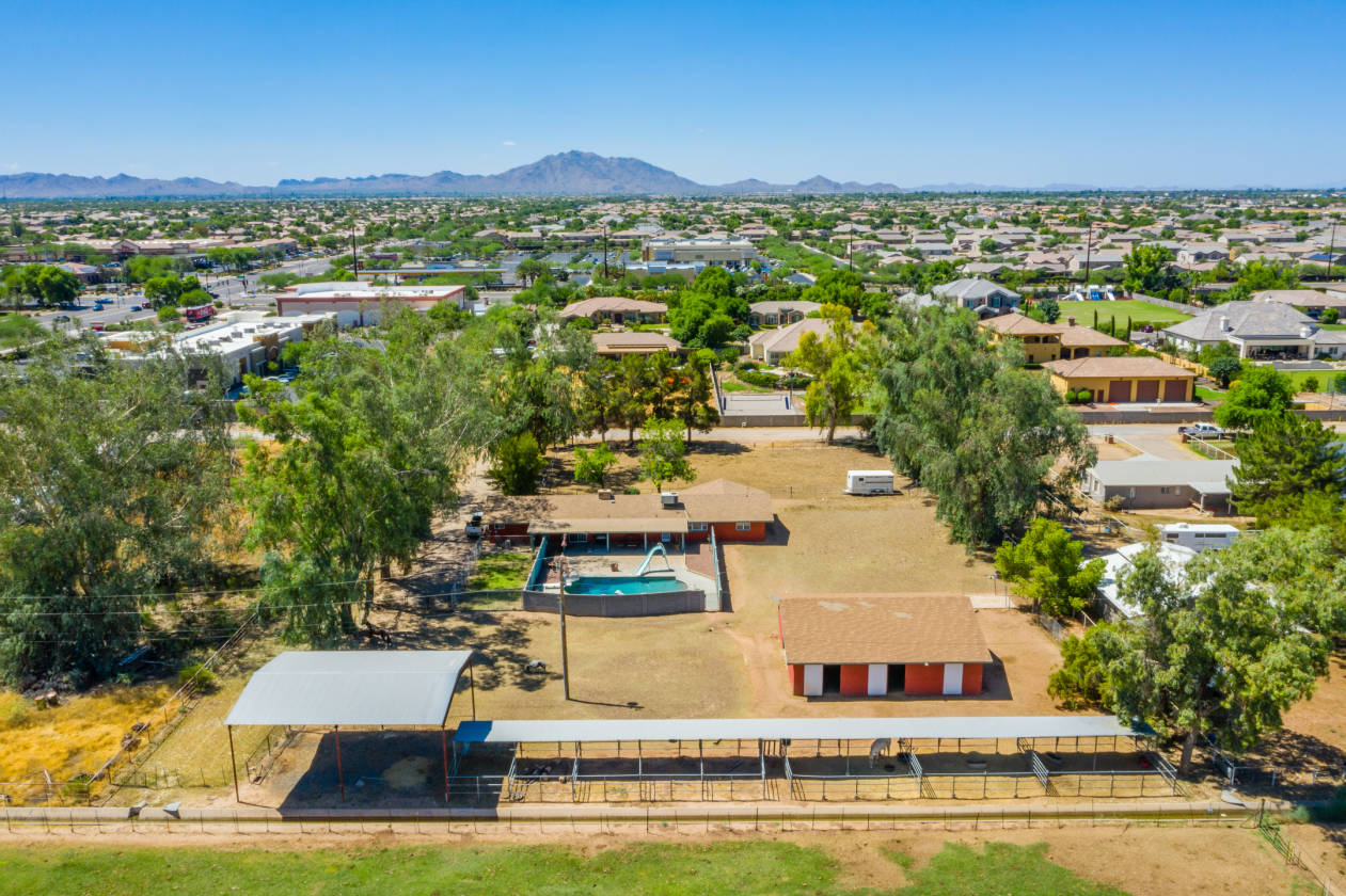 Nearly 1.5, irrigated acres in the heart of Gilbert. Gilbert