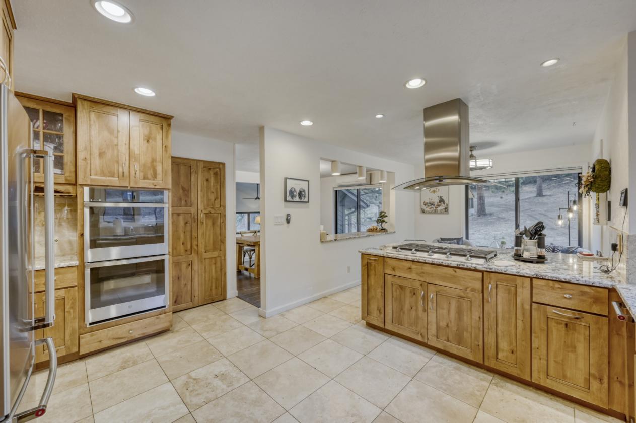 Luxury Estate on 5 Acres - photo 17