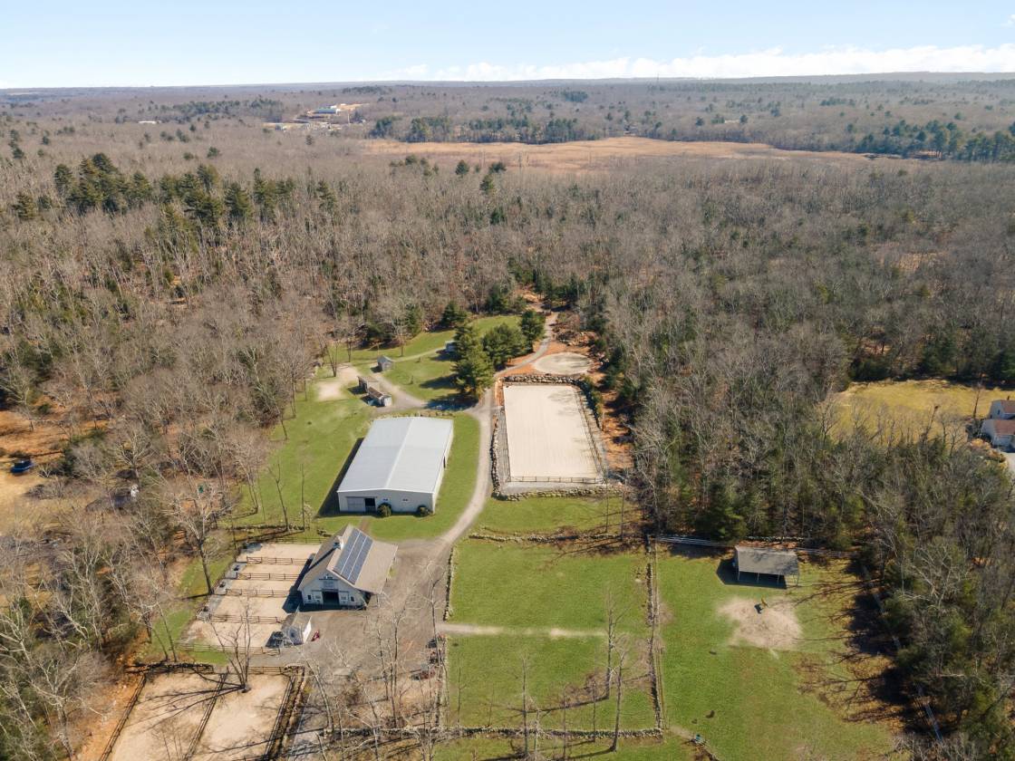 Horse Property for sale.