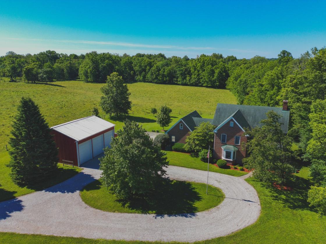 Beautiful Horse property nestled on 20 acres - photo 1