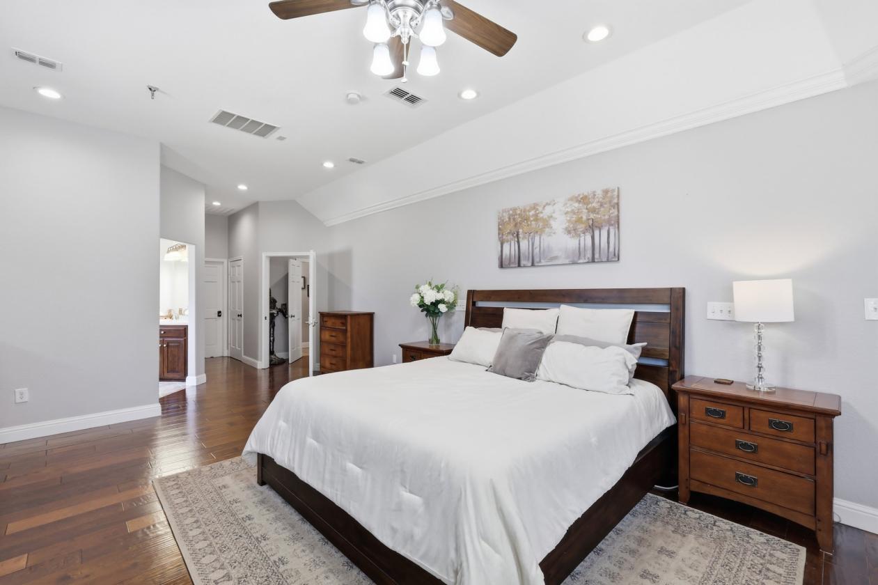 Texas Hill Country-Inspired Custom Home - photo 7