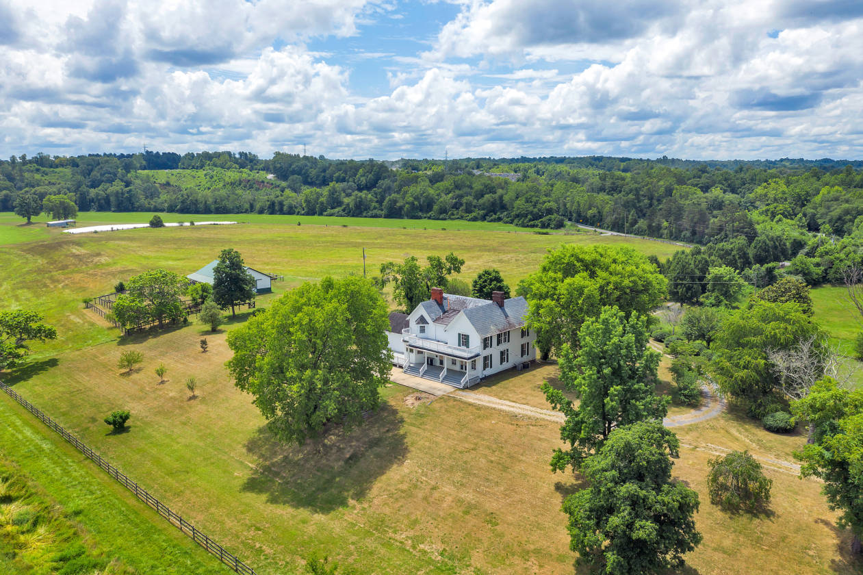 Wonderful Riverfront property with pasture and barn on over 50 ...