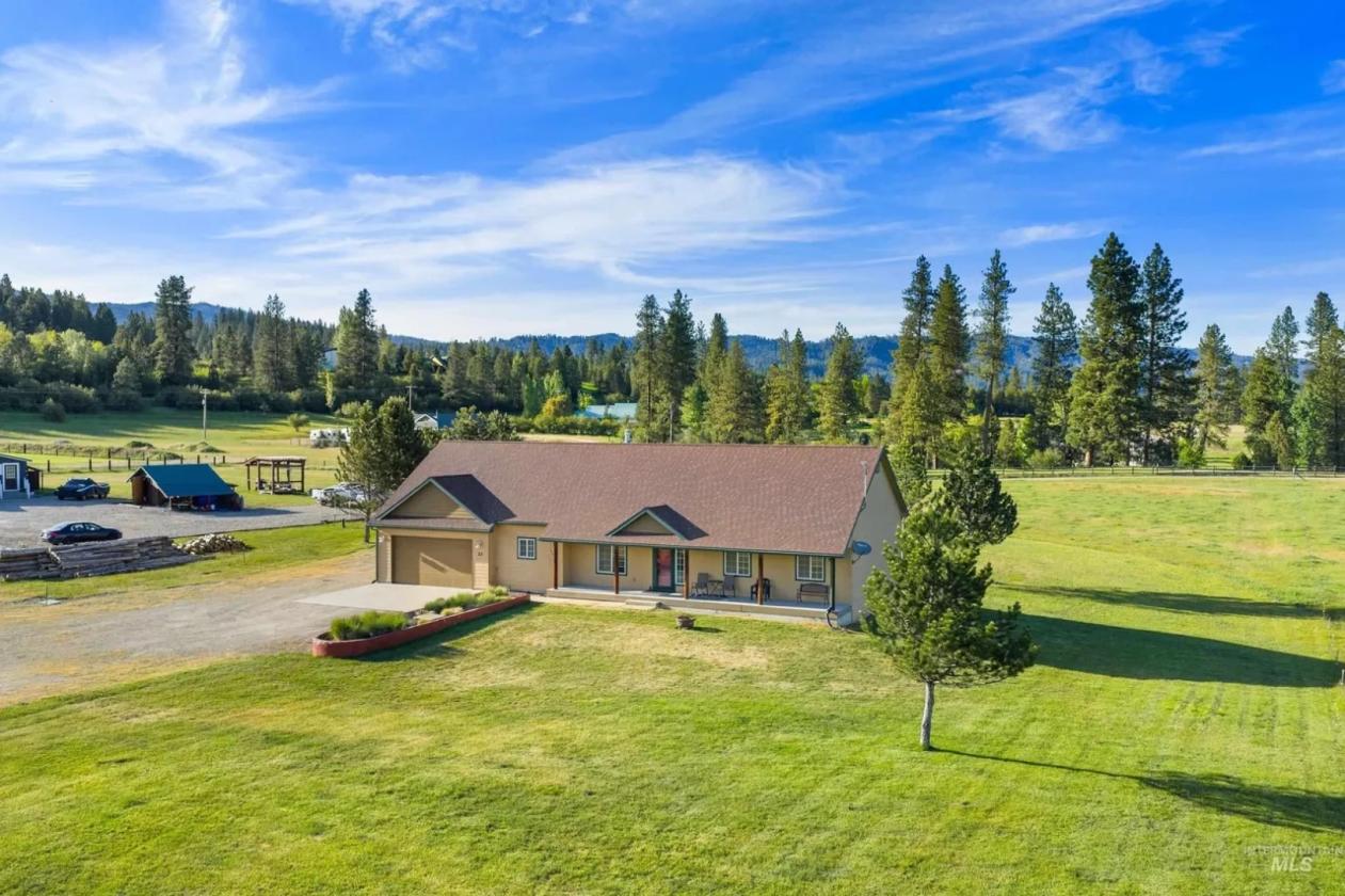 Mountain Living Meets Homestead Freedom - photo 2