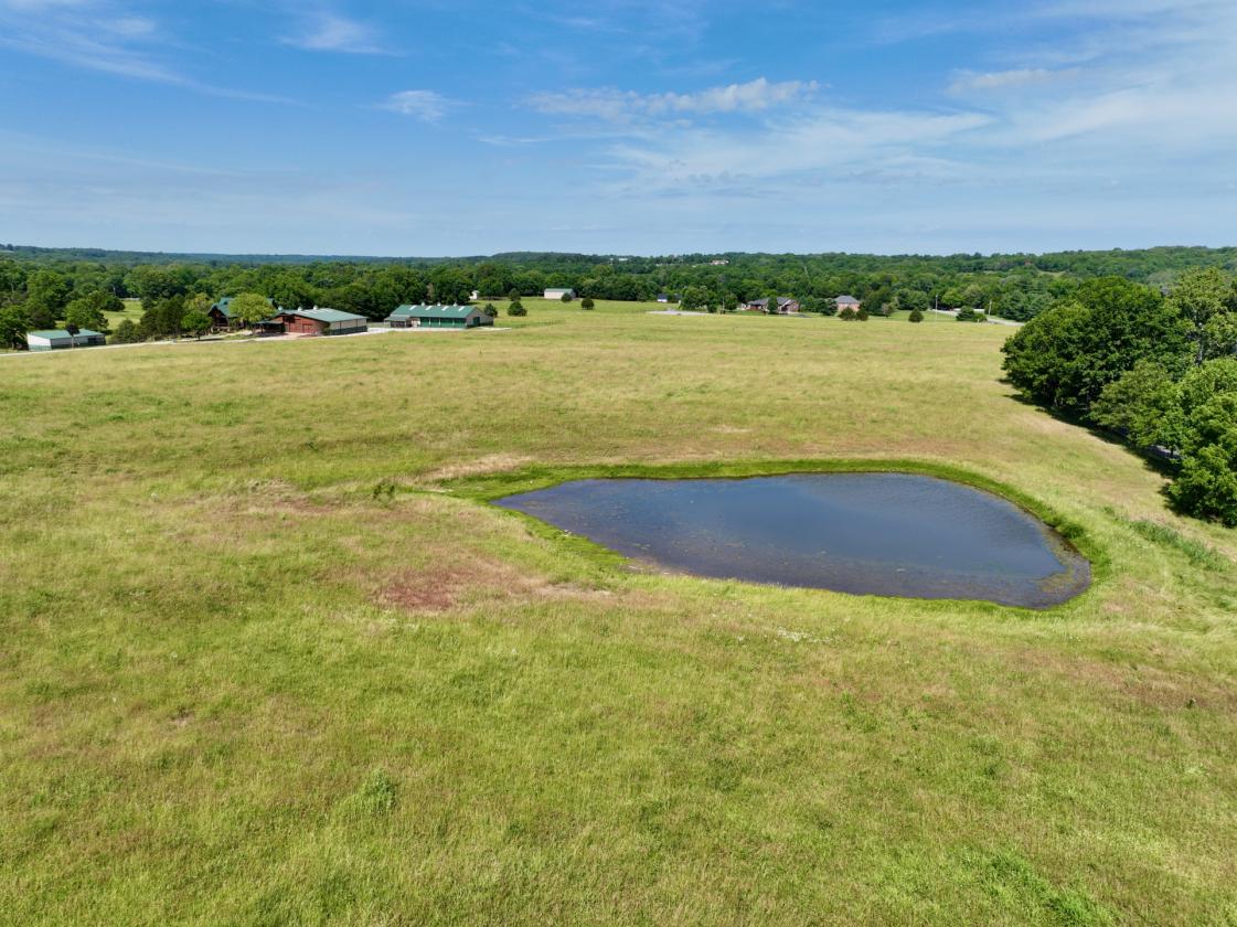 Gated estate located on a gently rolling 33 acres - photo 22