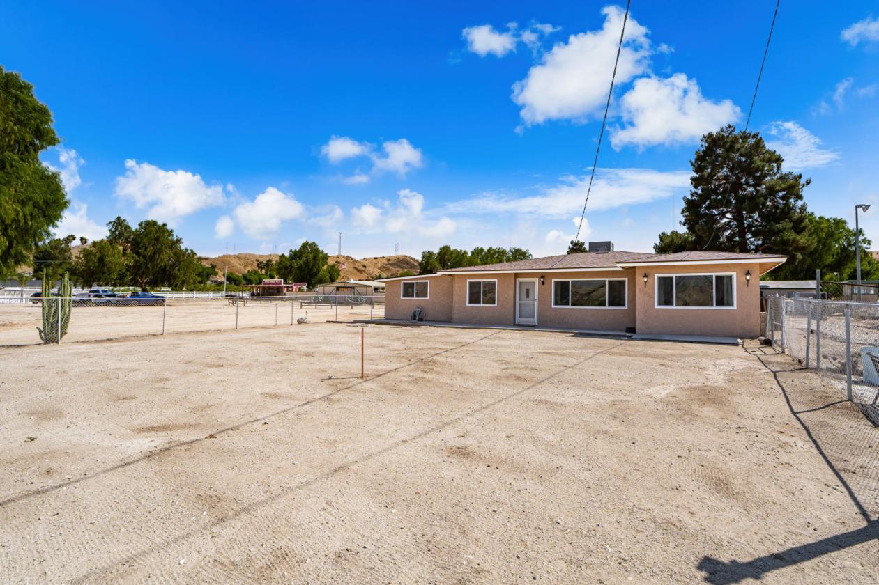 16 Acre Redlands Ranch - photo 23