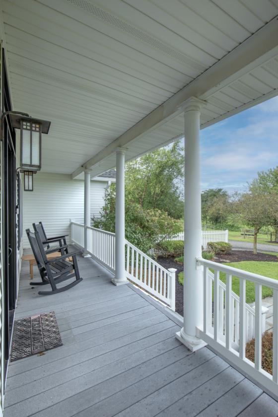 Beautiful Horse Farm in Amwell Valley - photo 2