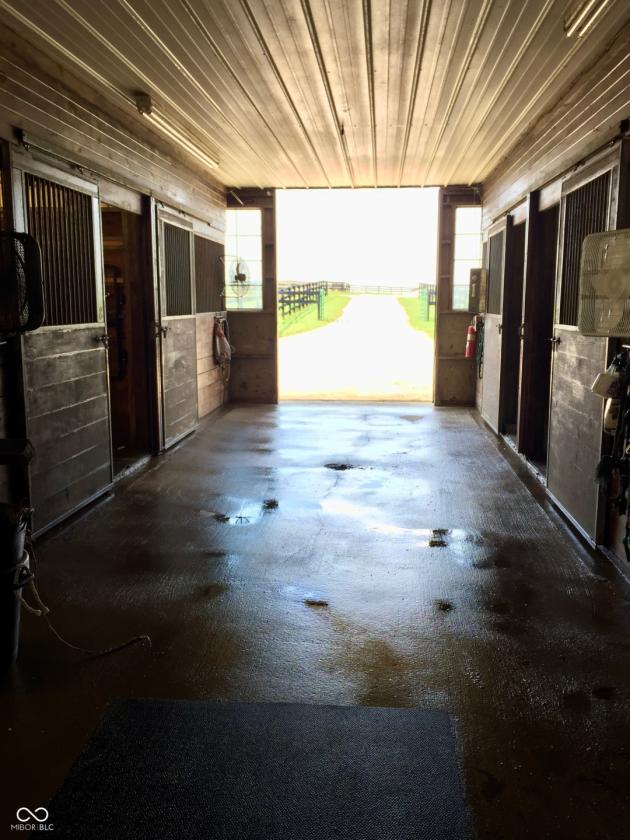 Equestrian property 85 acres SW of Indy - photo 8