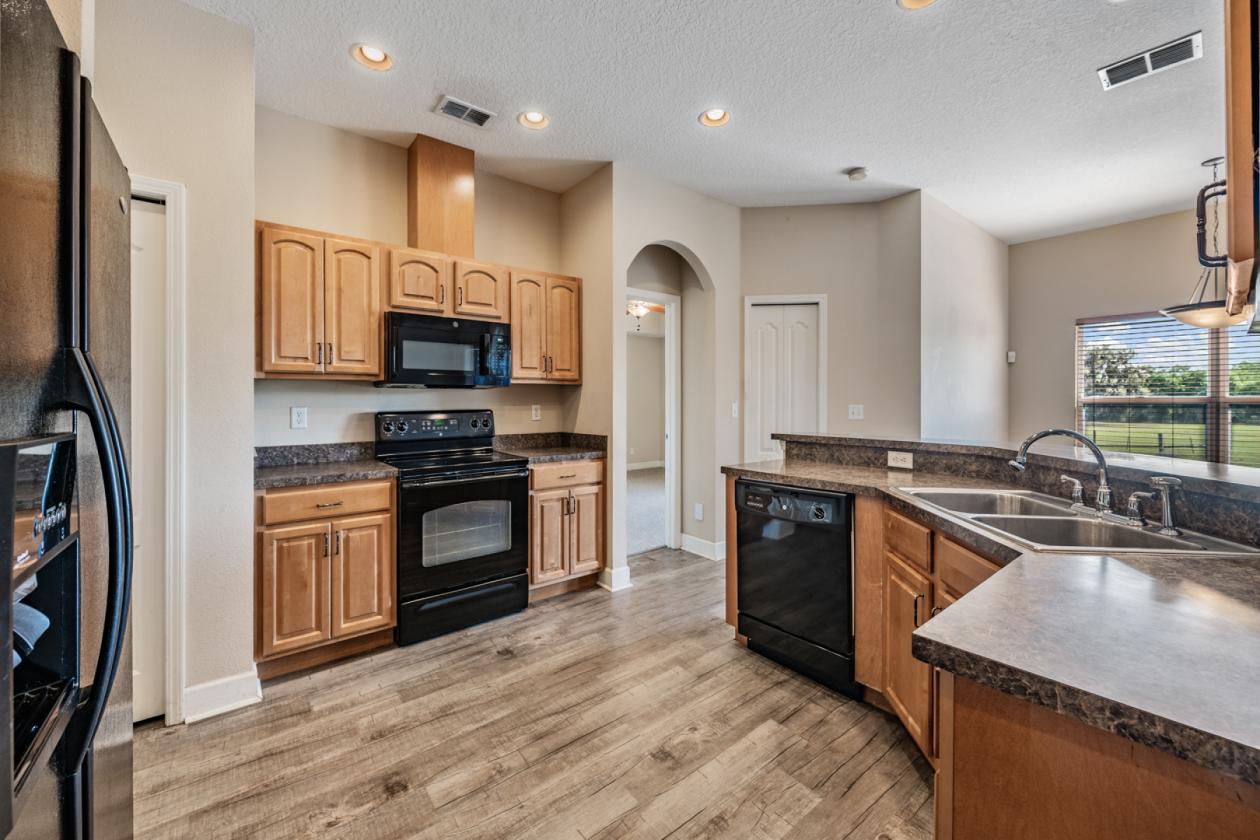 Country Living at it's best with no HOA! - photo 11