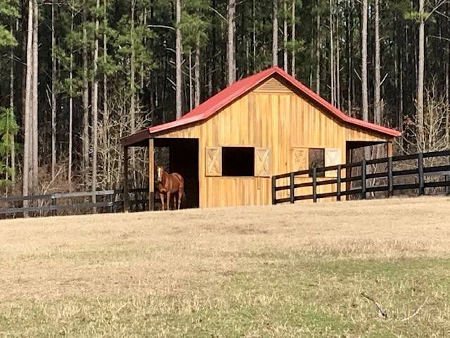 21 acre horse farm, 6 stall barn, optional 19+ acres.... | Aiken, Aiken ...