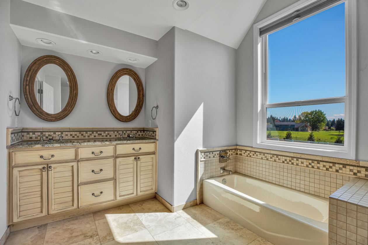 Close-In Horse Property with indoor riding arena - photo 24