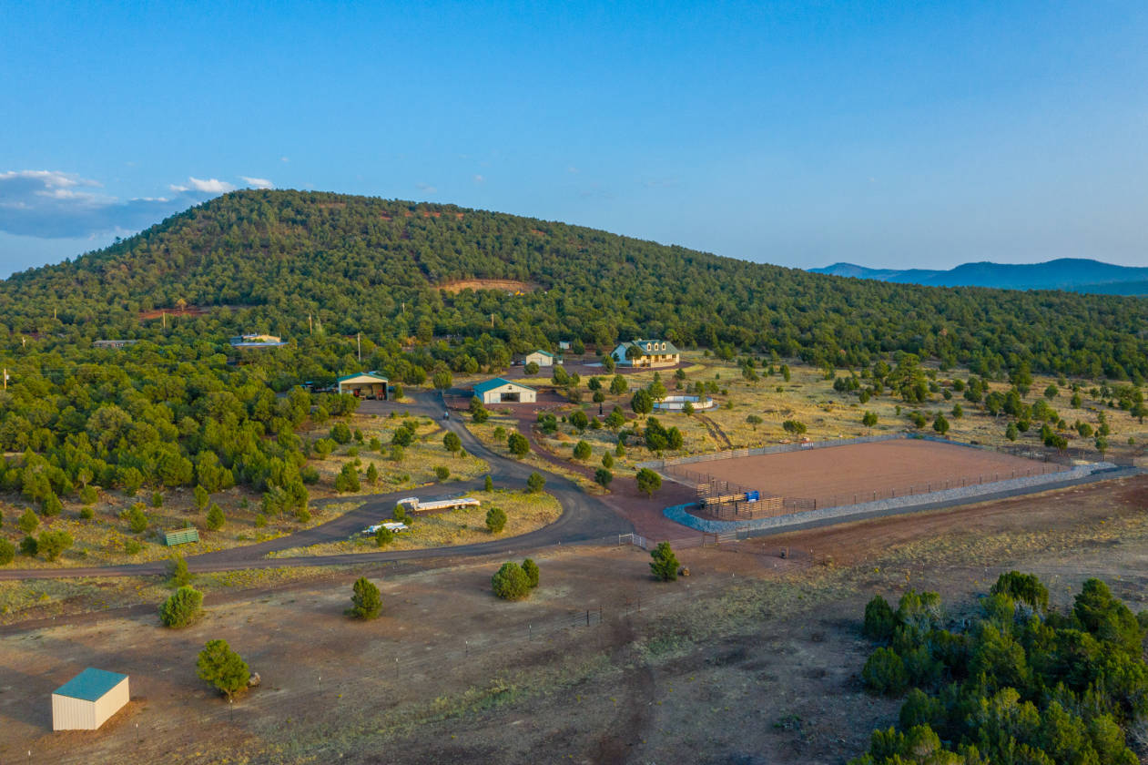 Private Equestrian Ranch in The White Mountains of Arizona Vernon