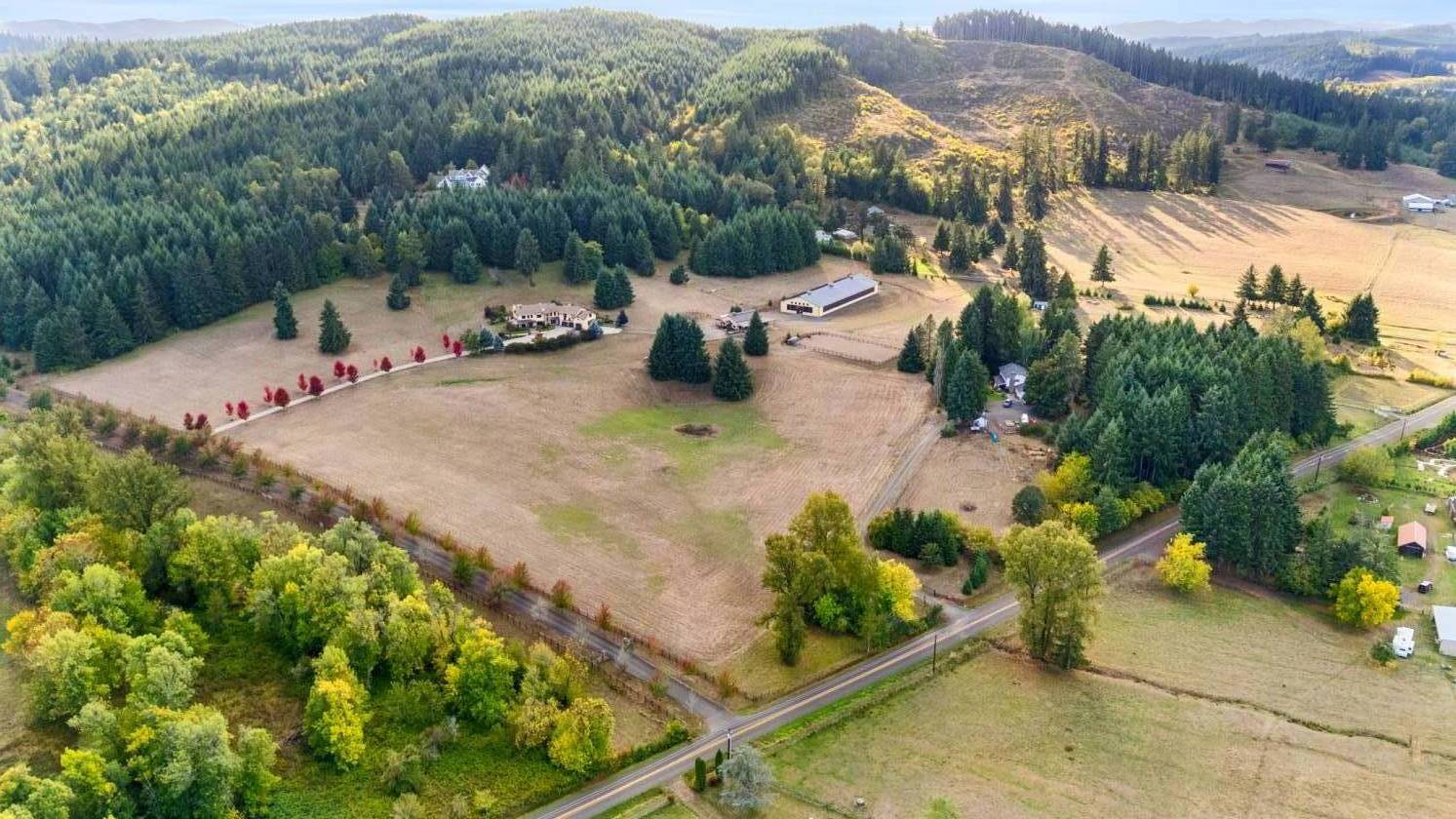 Eugene Ranch Tuscan-inspired equestrian estate | Eugene, Oregon | Horse Ranch ...