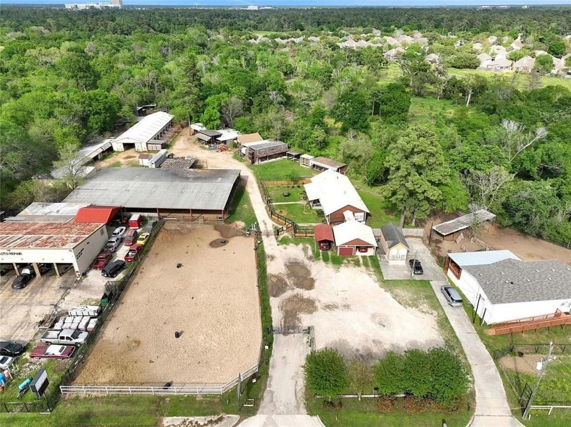 Equestrian Facility - photo 1