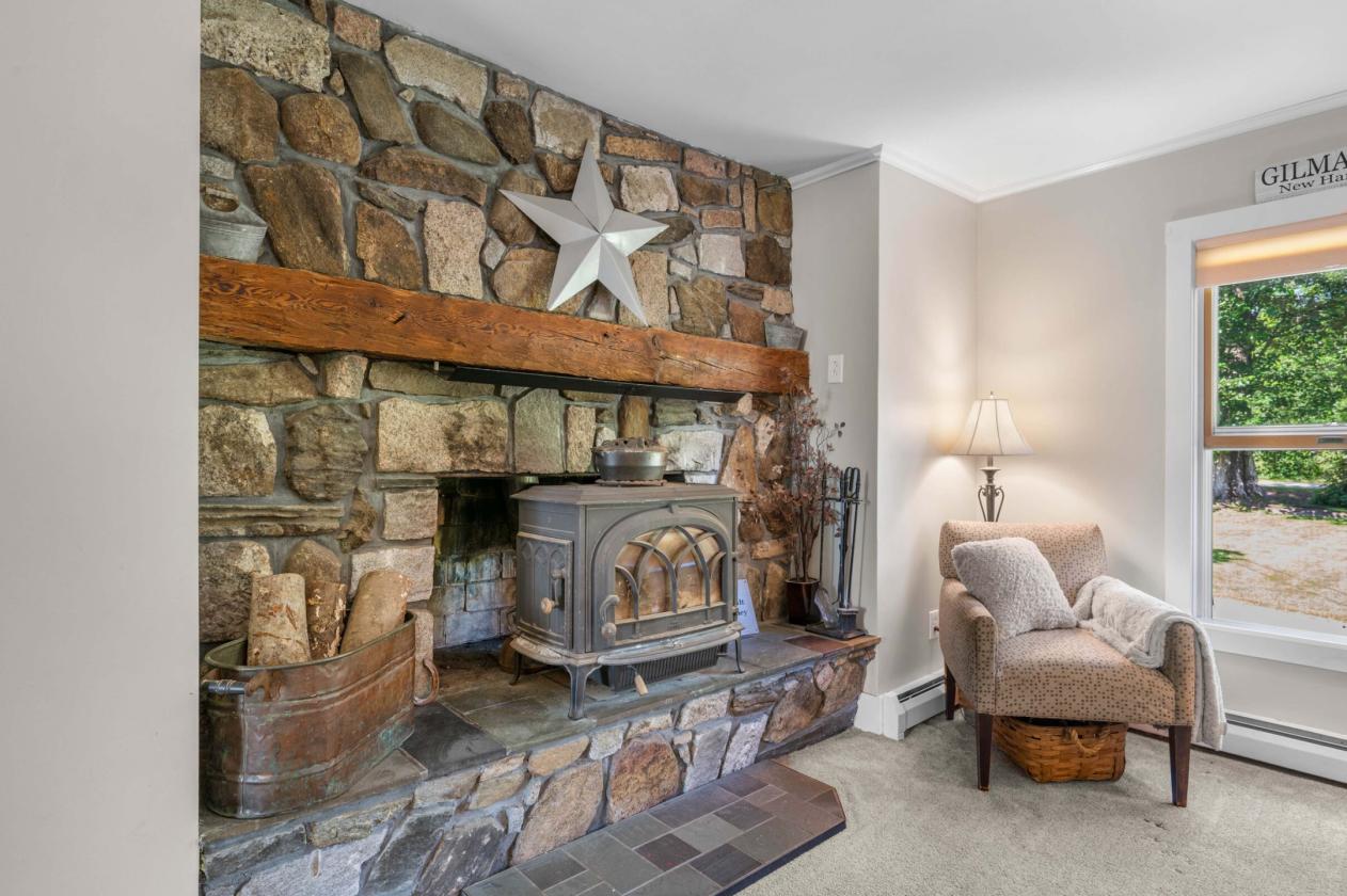 ENERGY EFFICIENT EQUESTRIAN HOMESTEAD - photo 17