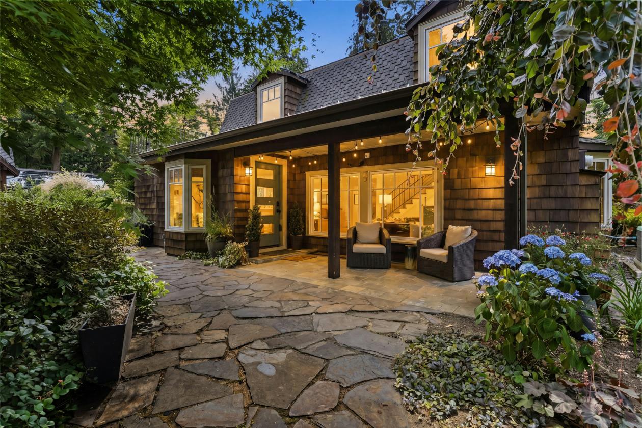 Turnkey gated equestrian property with custom home - photo 11