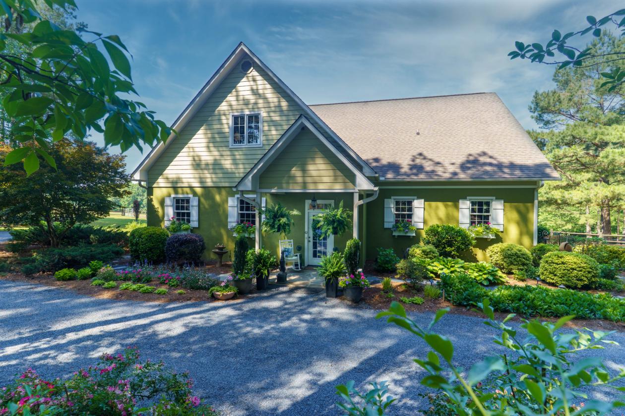 Stunning Equestrian Estate - photo 4