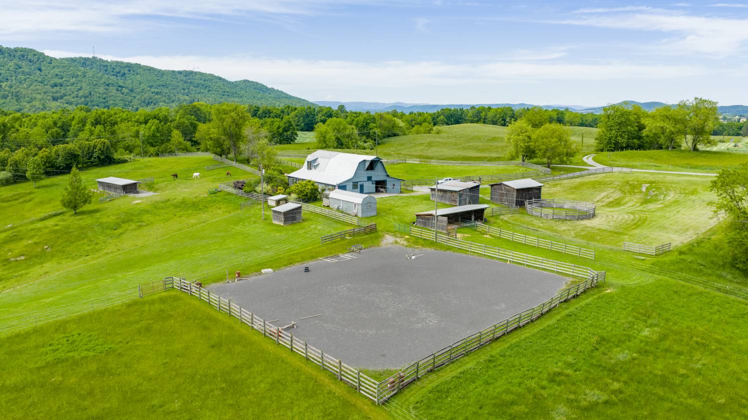 Horse Property for sale.