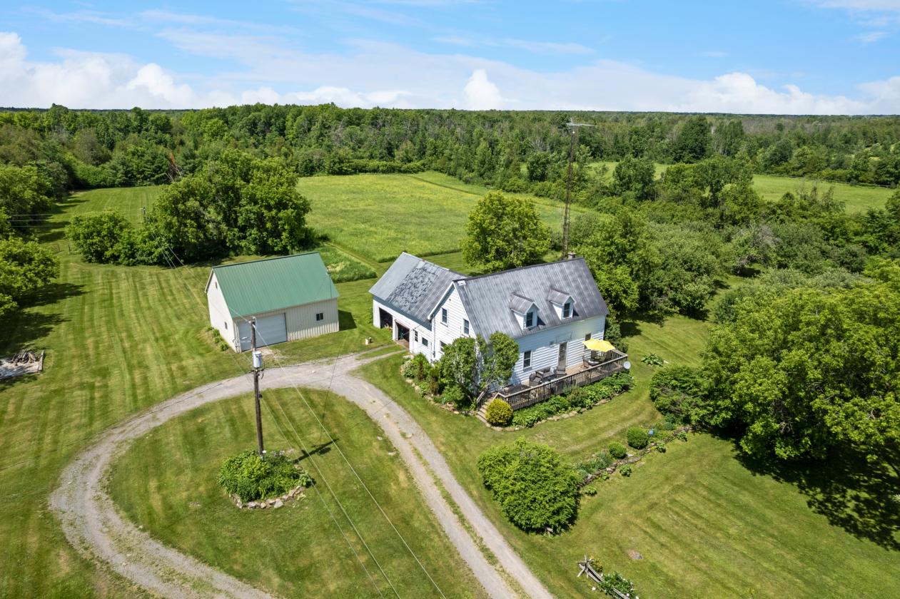 LUXURIOUS 195 ACRE EQUESTRIAN ESTATE - photo 29