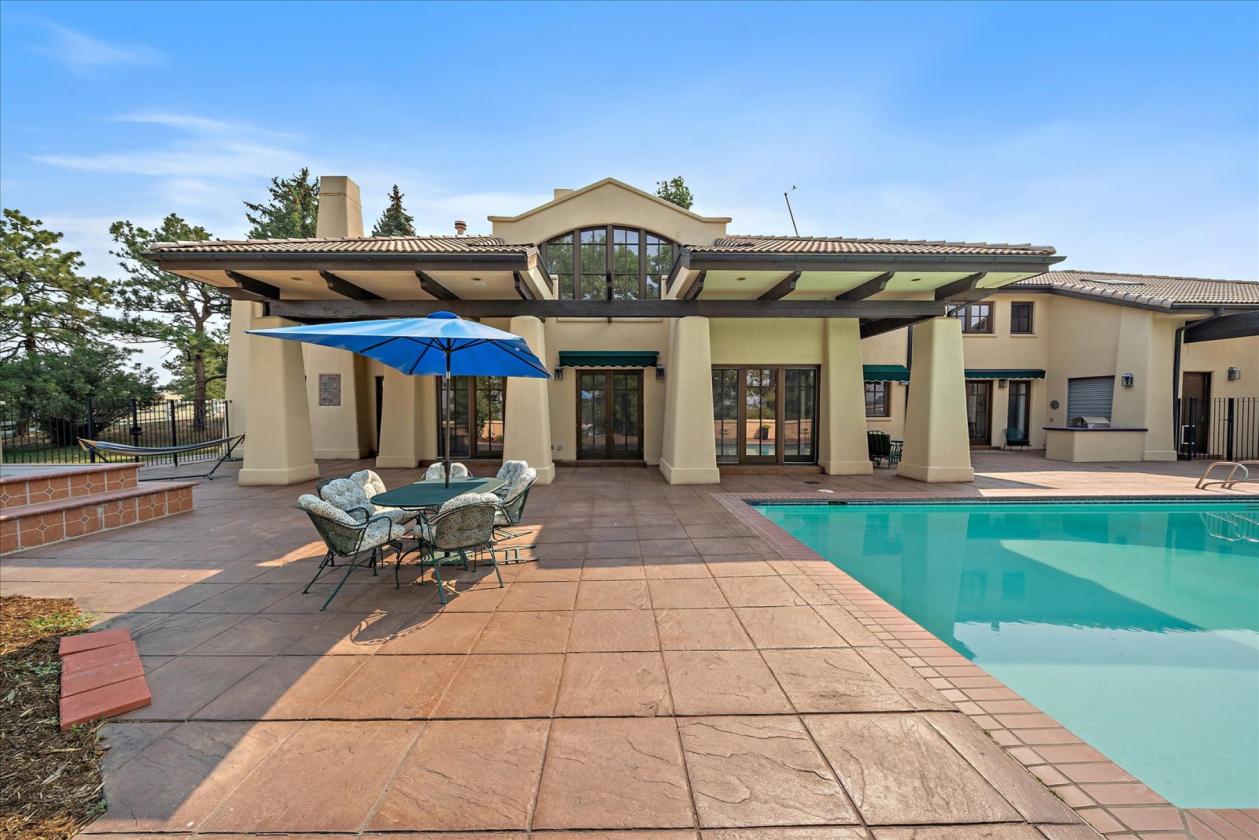 Exquisite 18 Acre Equestrian Estate - photo 27