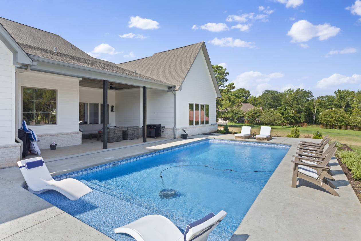 Luxury Horse Property on 5 Acres - photo 6