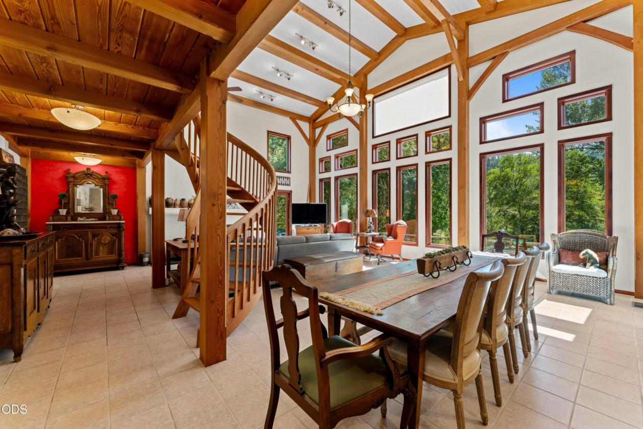 Applegate Riverfront Equestrian Property - photo 17