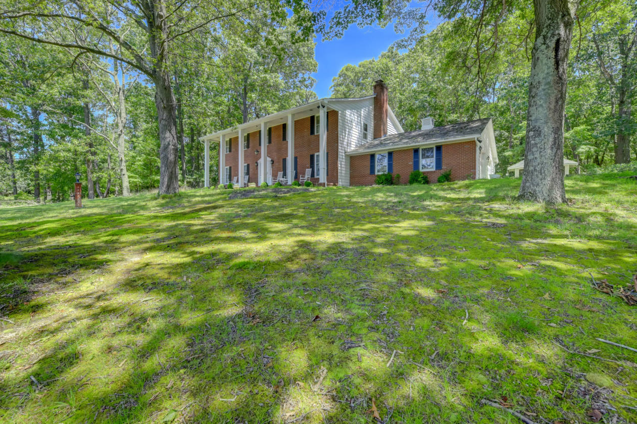 70 + acres with 2 homes Springfield, Burlington County, New Jersey