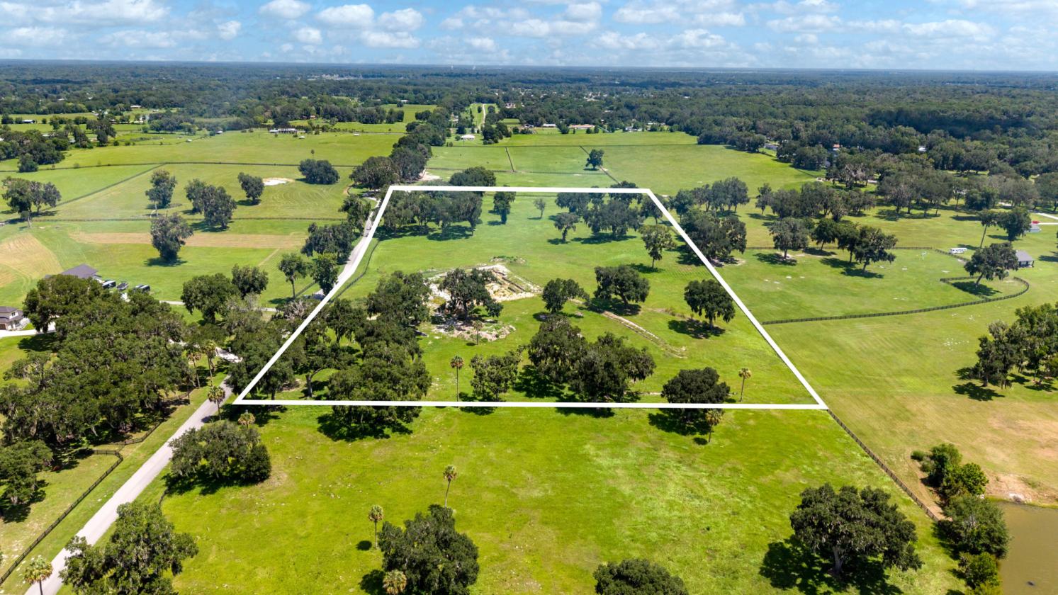 Equestrian home site with incredible view - photo 10