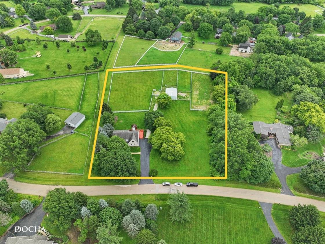 New Price! 3 Acre Private Horse Property - photo 7