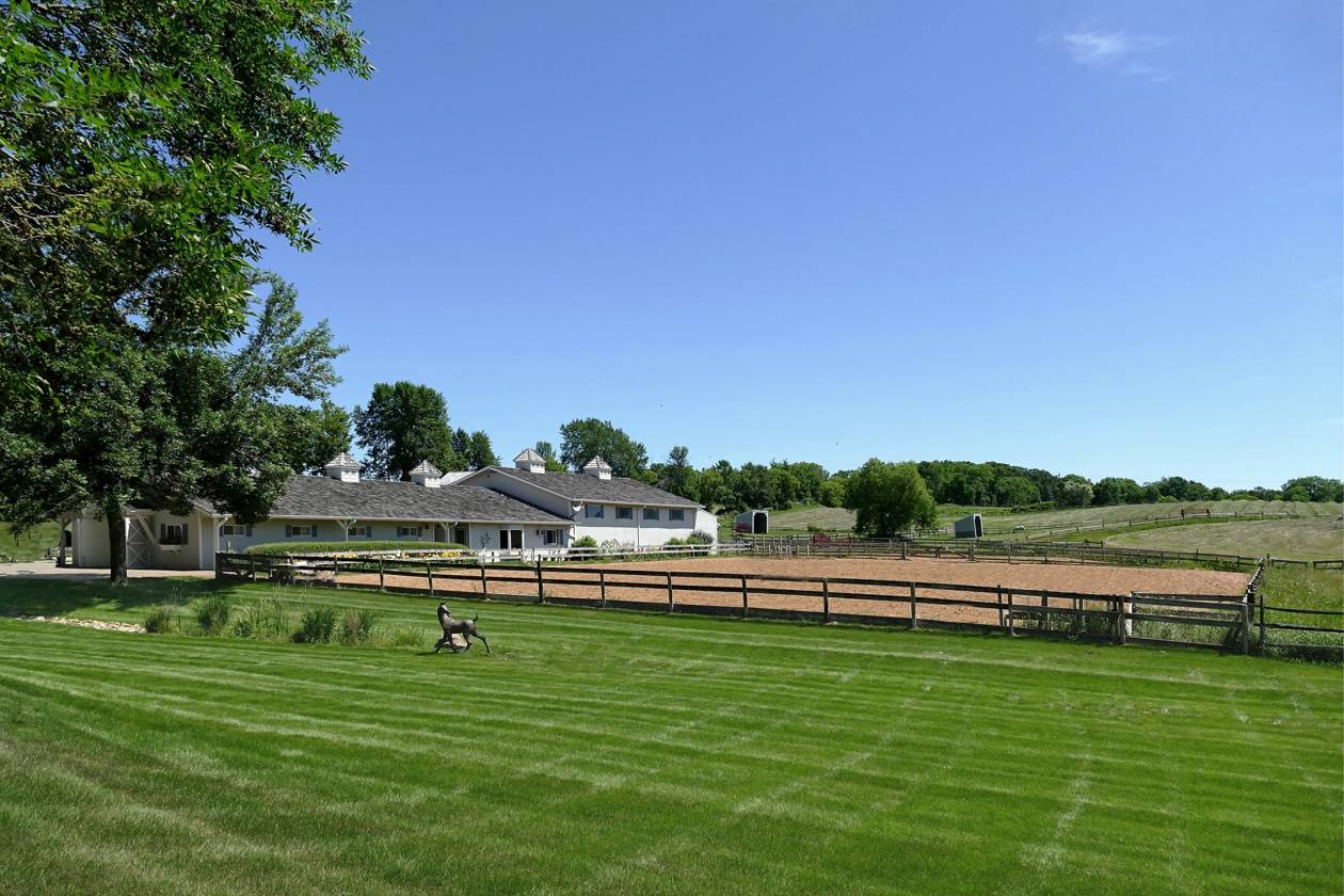Magnificent Medina Country Horse Farm Medina, Hennepin County