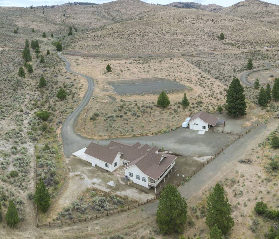 Home with Horse Amenities on 50 Acres! Ellensburg, Kittitas County, Washington