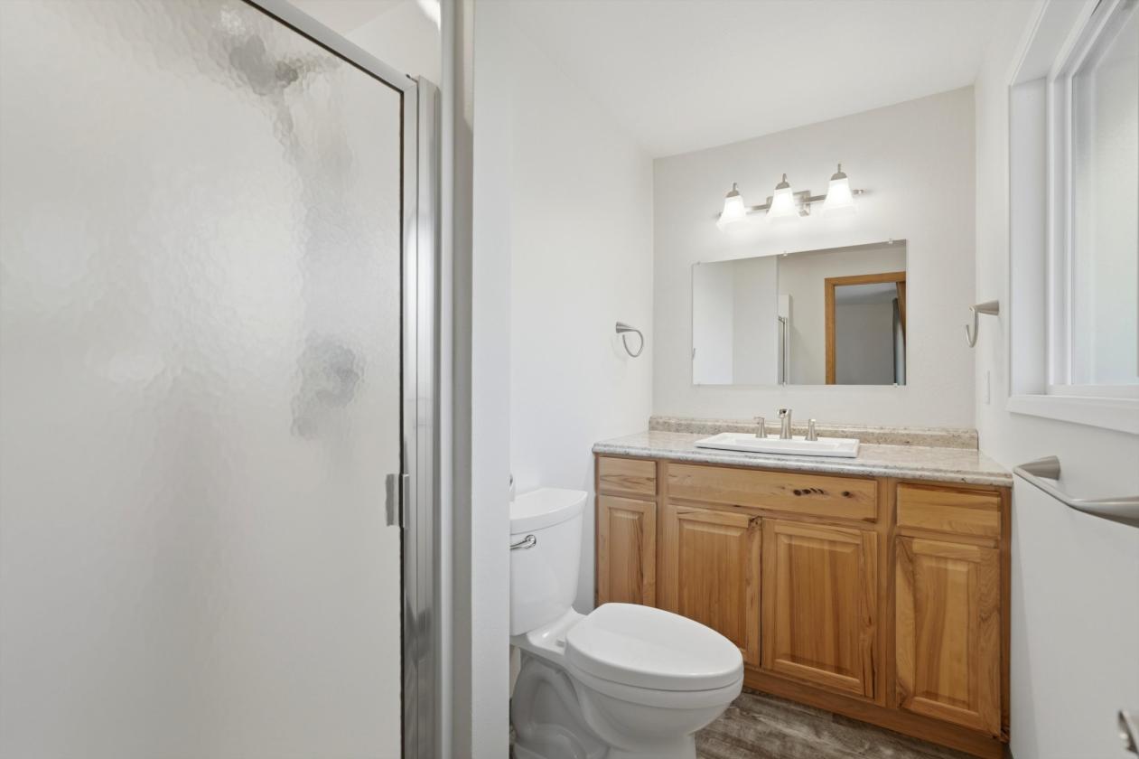 Dividable! Home, Shop & Barn w/Indoor Arena! - photo 16