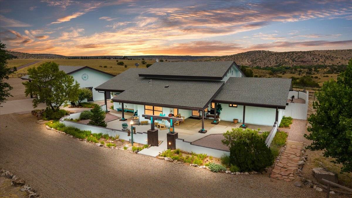 Horse Property for sale.