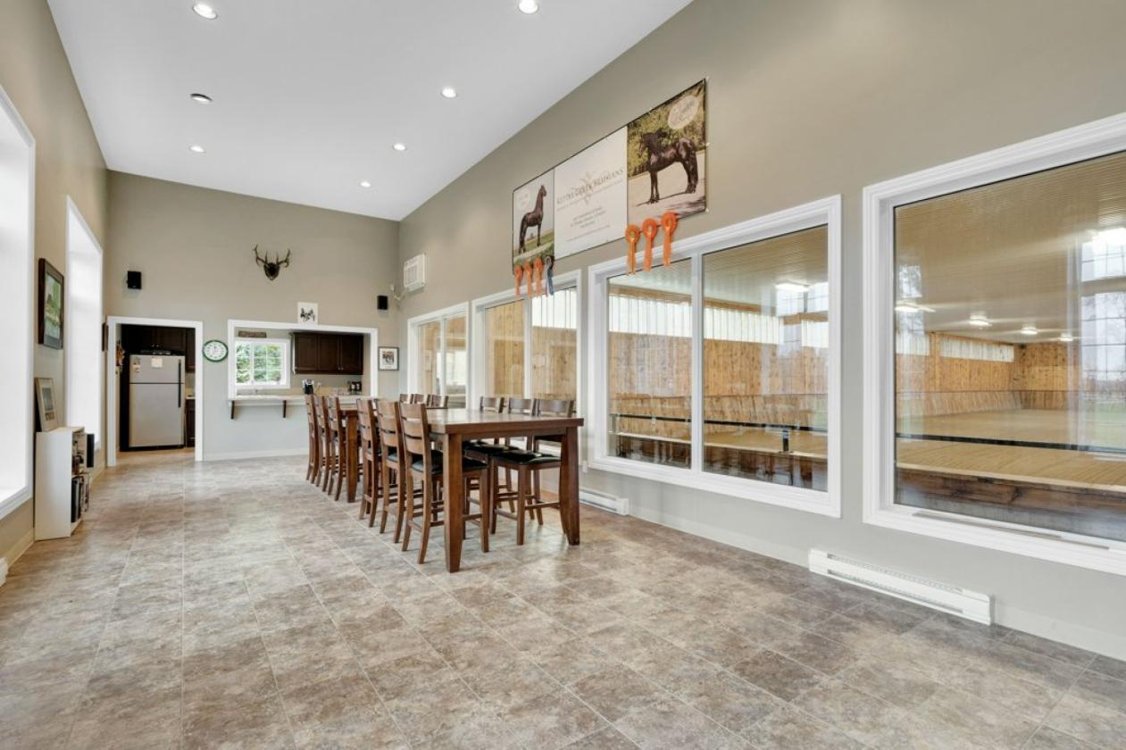 65 ACRE LUXURY EQUESTRIAN ESTATE- ONTARIO - photo 18
