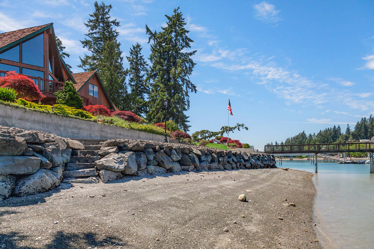 Waterfront Equestrian Estate Gig Harbor, Pierce County, Washington
