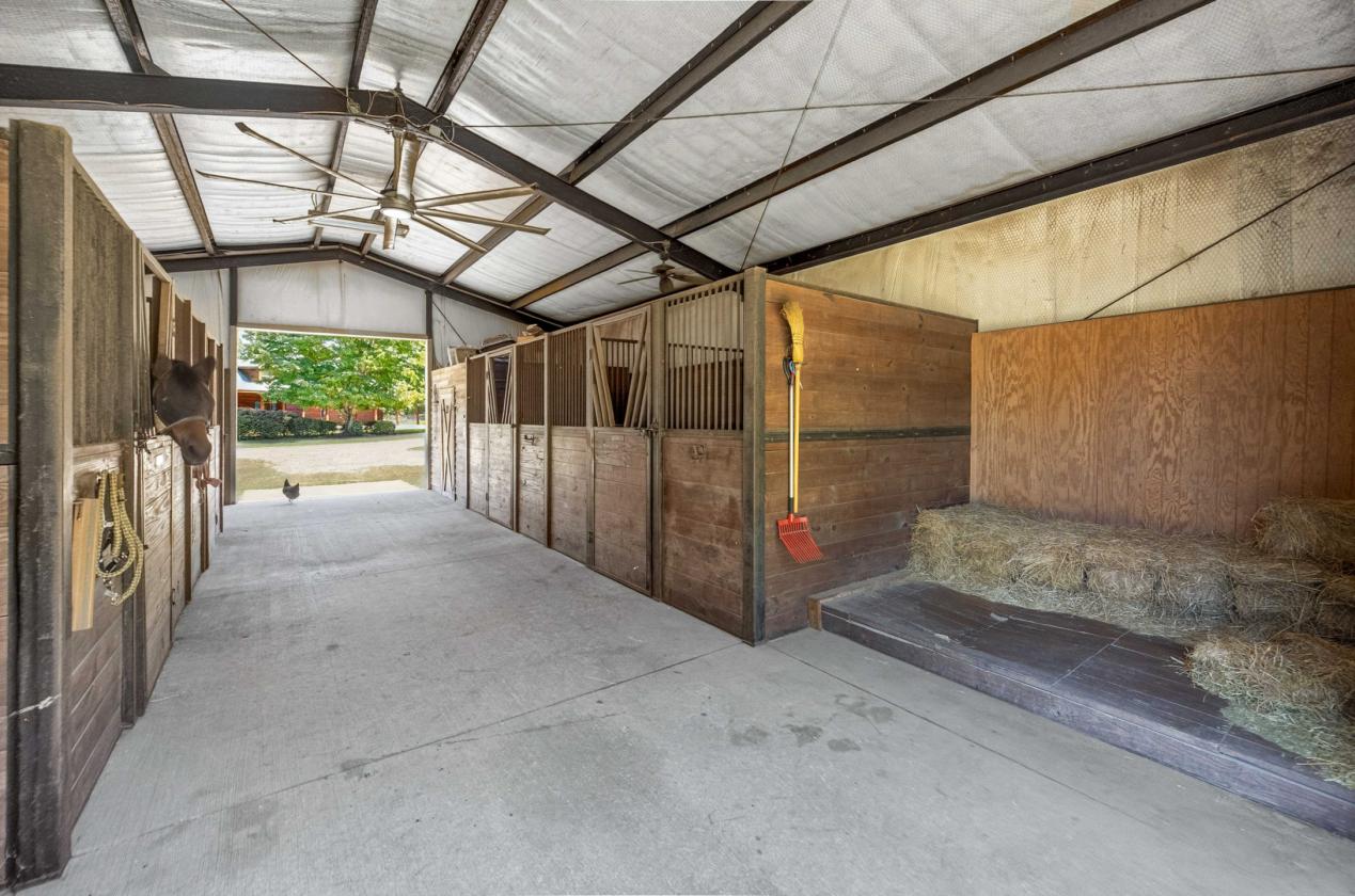 40 Acre Turn Key Dressage Facility with Log Home - photo 23