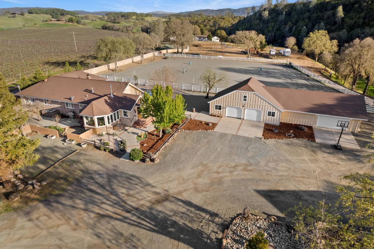 Horse Ranches For Sale in Upper Lake Lake County, Lake County California