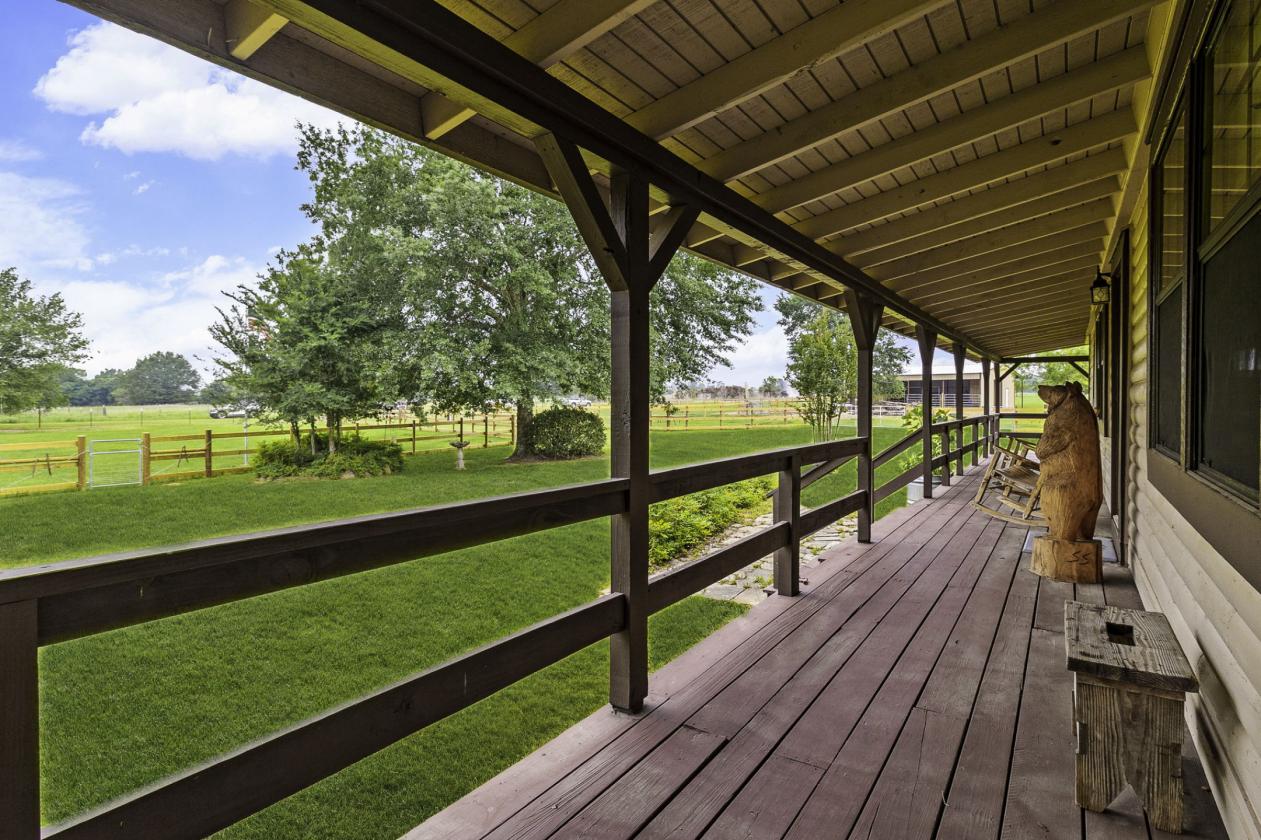 Complete Turnkey Country Horse Property - photo 5