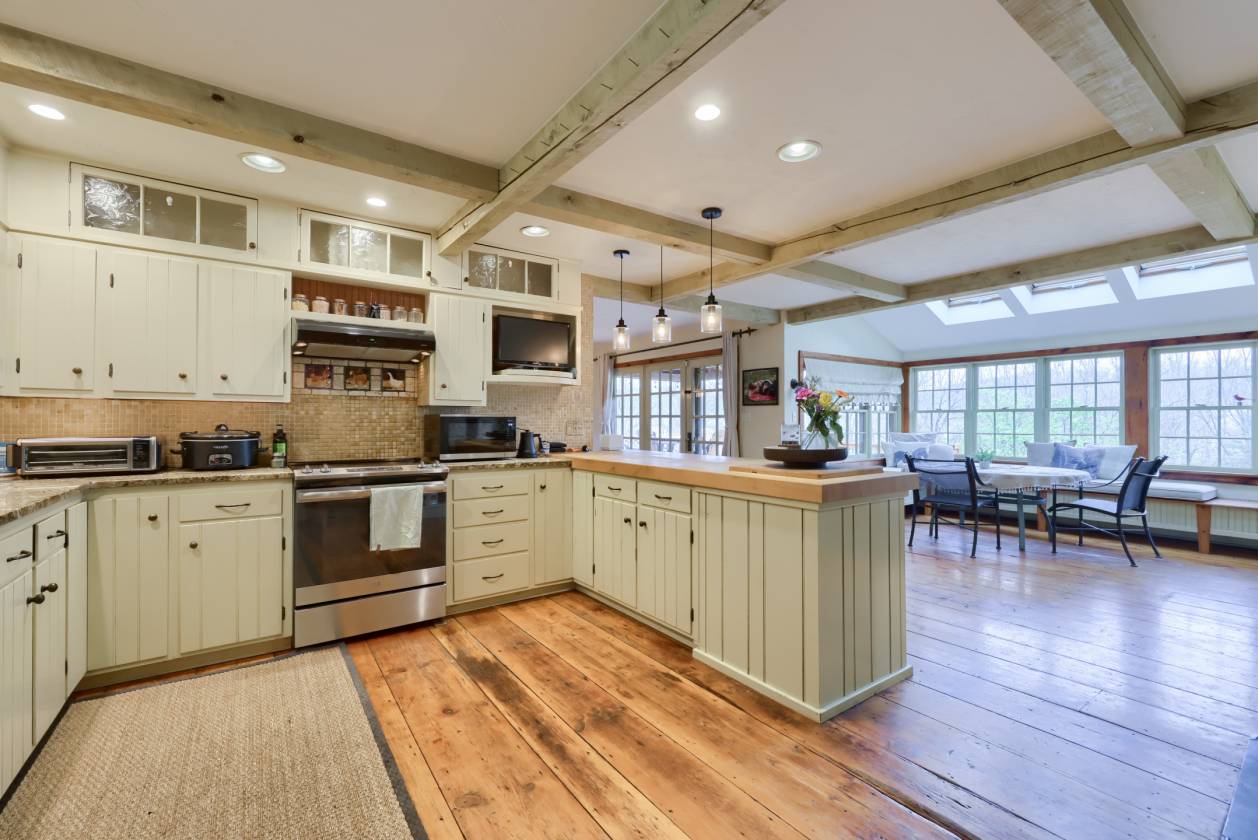 1737 Historic Stone on 11+ Acres - photo 24
