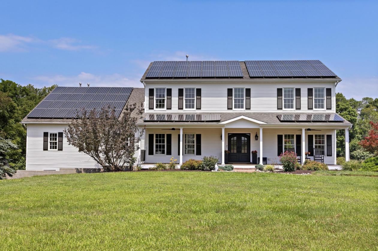 Extraordinary Cream Ridge Homestead on 8+ acres - photo 5