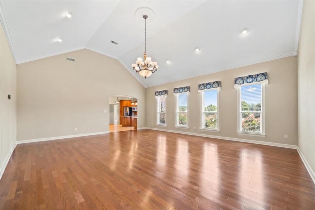 Luxury Equestrian Estate on 13.5 Acres - photo 17