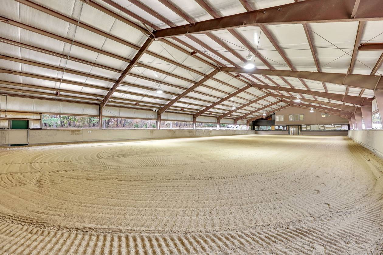 Horse Property for sale.